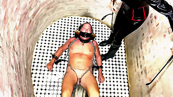 Hardcore Bdsm-Action Med En Underdanig Slave