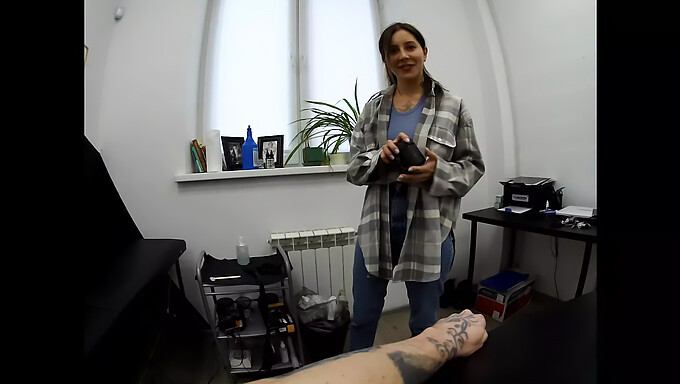 Tattoo artist gets naughty with clients in this real sex video