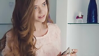 La Sorprendente Performance Da Sola Della Pornostar Ucraina Kay J