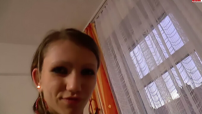 Echter Amateur Anal mit Beatrix Glower