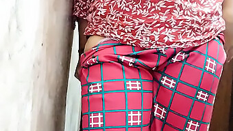 Cumshot And Pissing Action In A Hot Cfnm Scene With A Mature Indian Aunty