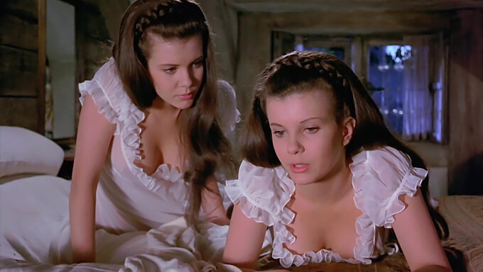 Madeline en Mary Collinson spelen de hoofdrol in "Twins of Evil"