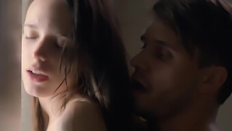 Tesna Muca Stacy Martin V Porno Videu Iz Leta 2013