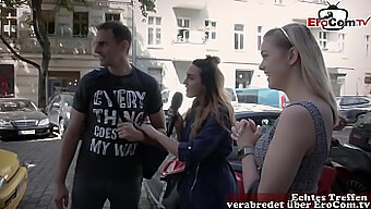 Uma Jornalista Alemã Procura Um Casal Para Um Encontro Genuíno Na Rua.