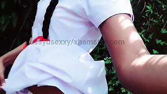 Outdoor Masturbation Session Of A Sri Lankan College Girl