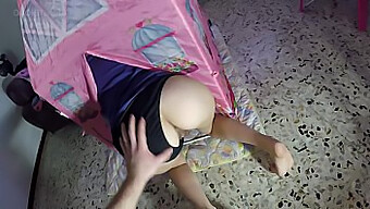 Experiência POV com amador italiano selvagem por trás de sexo e gozada interna