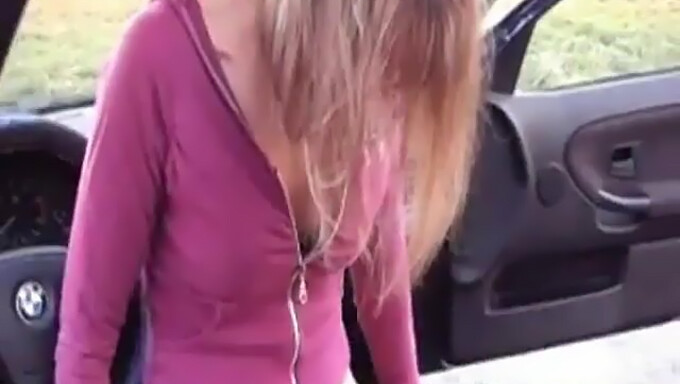 Amateur girl has sex with car gearshift in homemade video