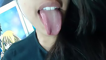 Flaca'S Seductive Webcam Show: Playing And Fucking