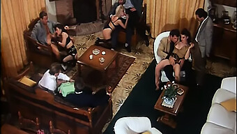 Italiensk Retro Klassiker: Beste Blowjob Og Gruppesex I Den Største Pornofilmen